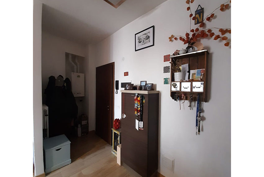 affitto-appartamento-bergamo-via-pignolo-61-ingresso